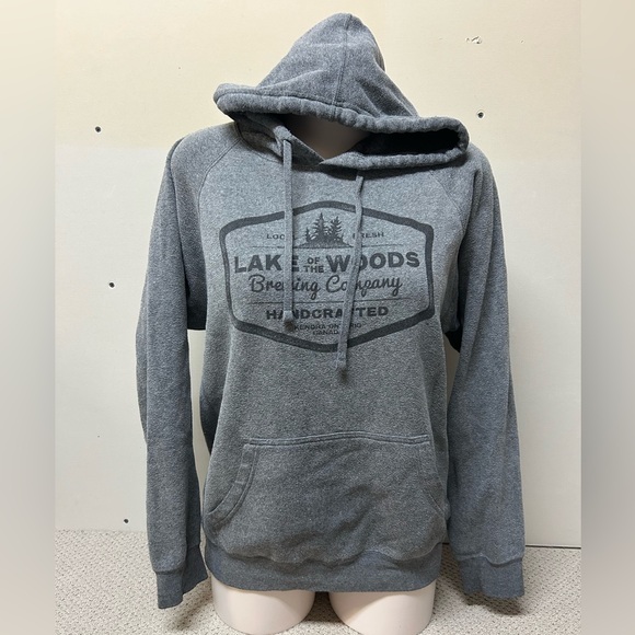 2/$75💥- SWEATER | Women’s / unisex Lake of the woods sweater size small/medium - Picture 1 of 2